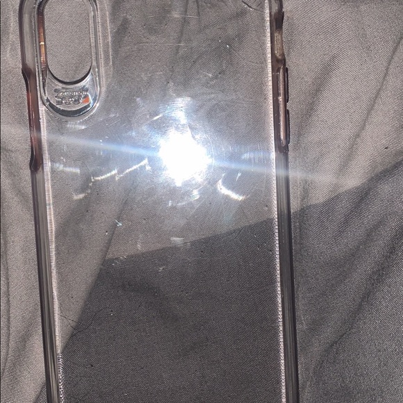 iPhone XR gear4 case - Picture 1 of 3